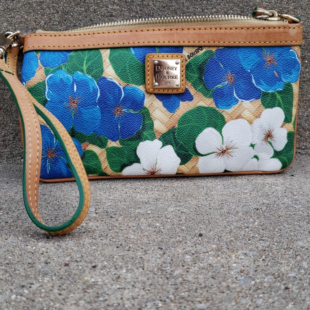 Dooney and Bourke Pebbled Leather Wristlet